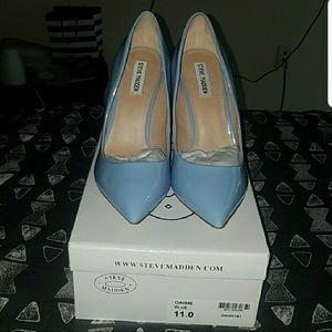 Steve Madden "Daisie"pumps. Light blue NEVER WORN